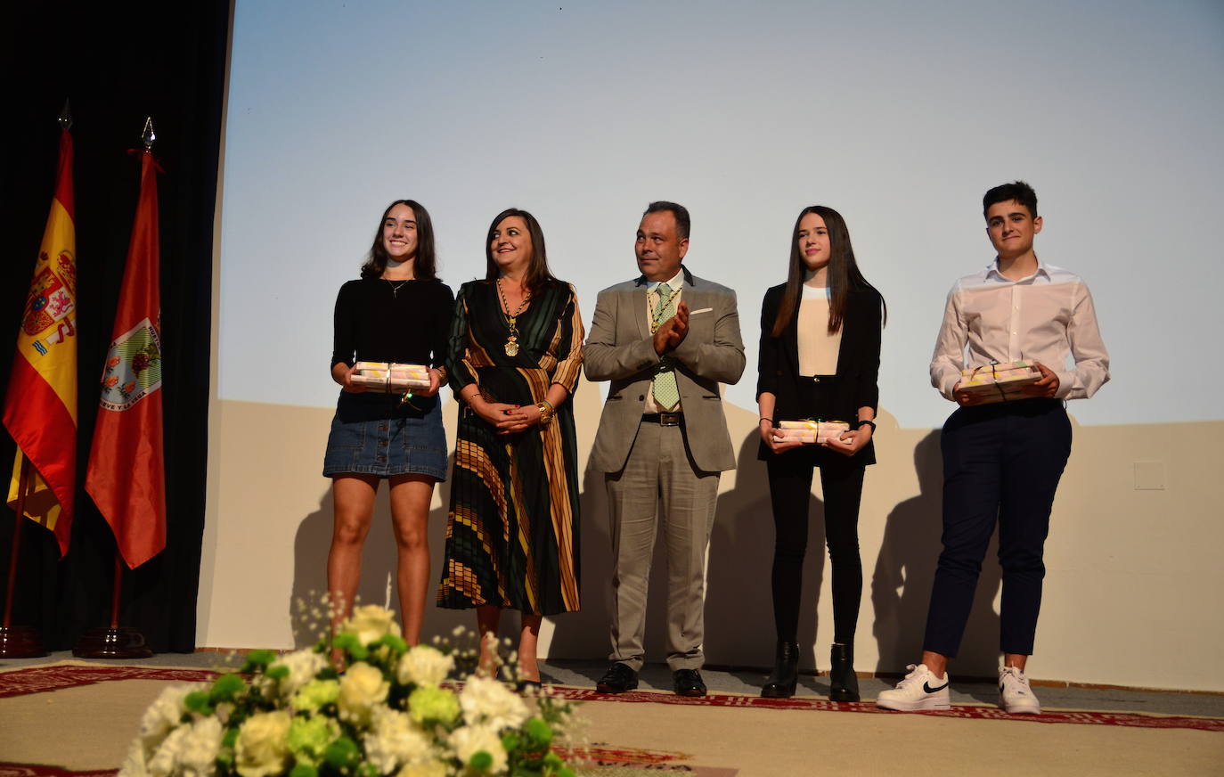 Fotos: Así celebra Huétor Vega el Día de Andalucía