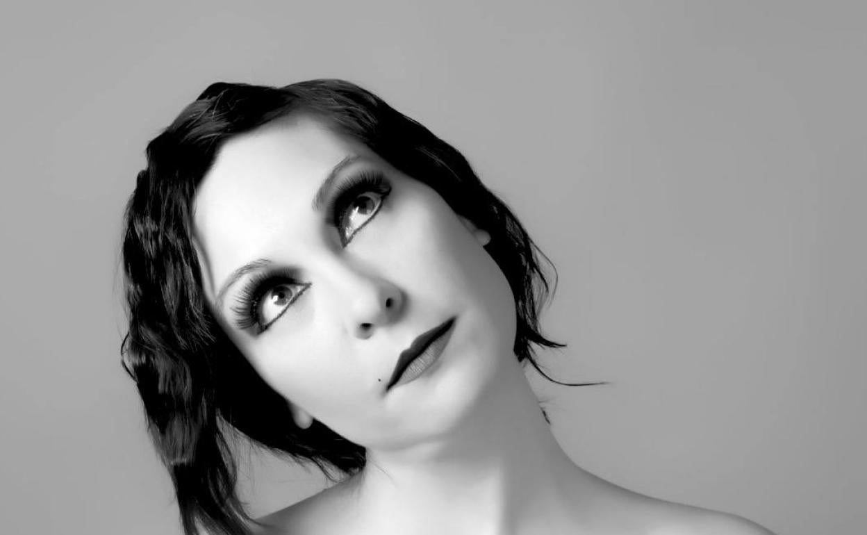 Alessia Desogus protagonizará la 'Noche de Cabaret'.