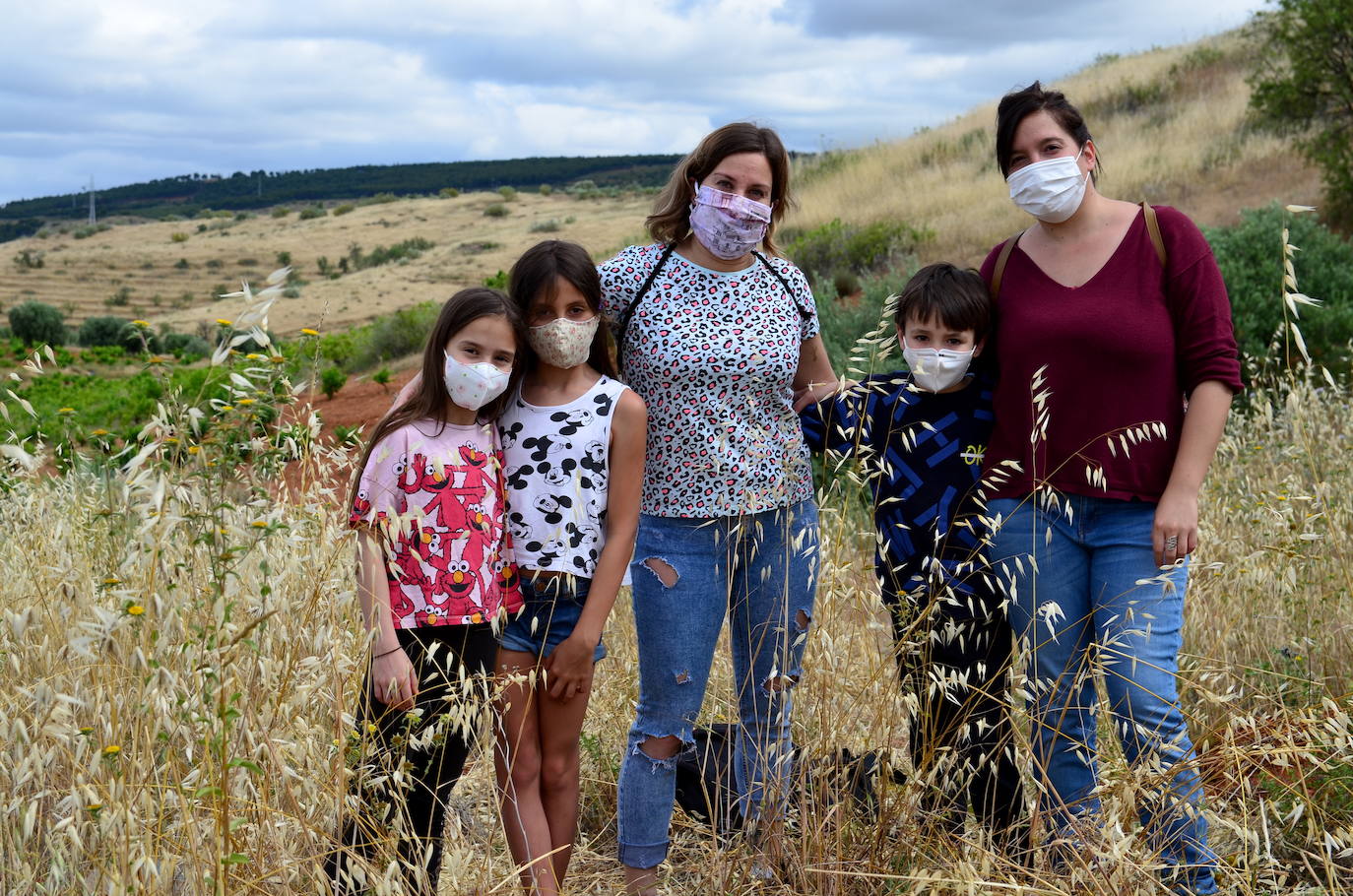 Fotos: Operación: llenar de encinas el Camino de los Neveros