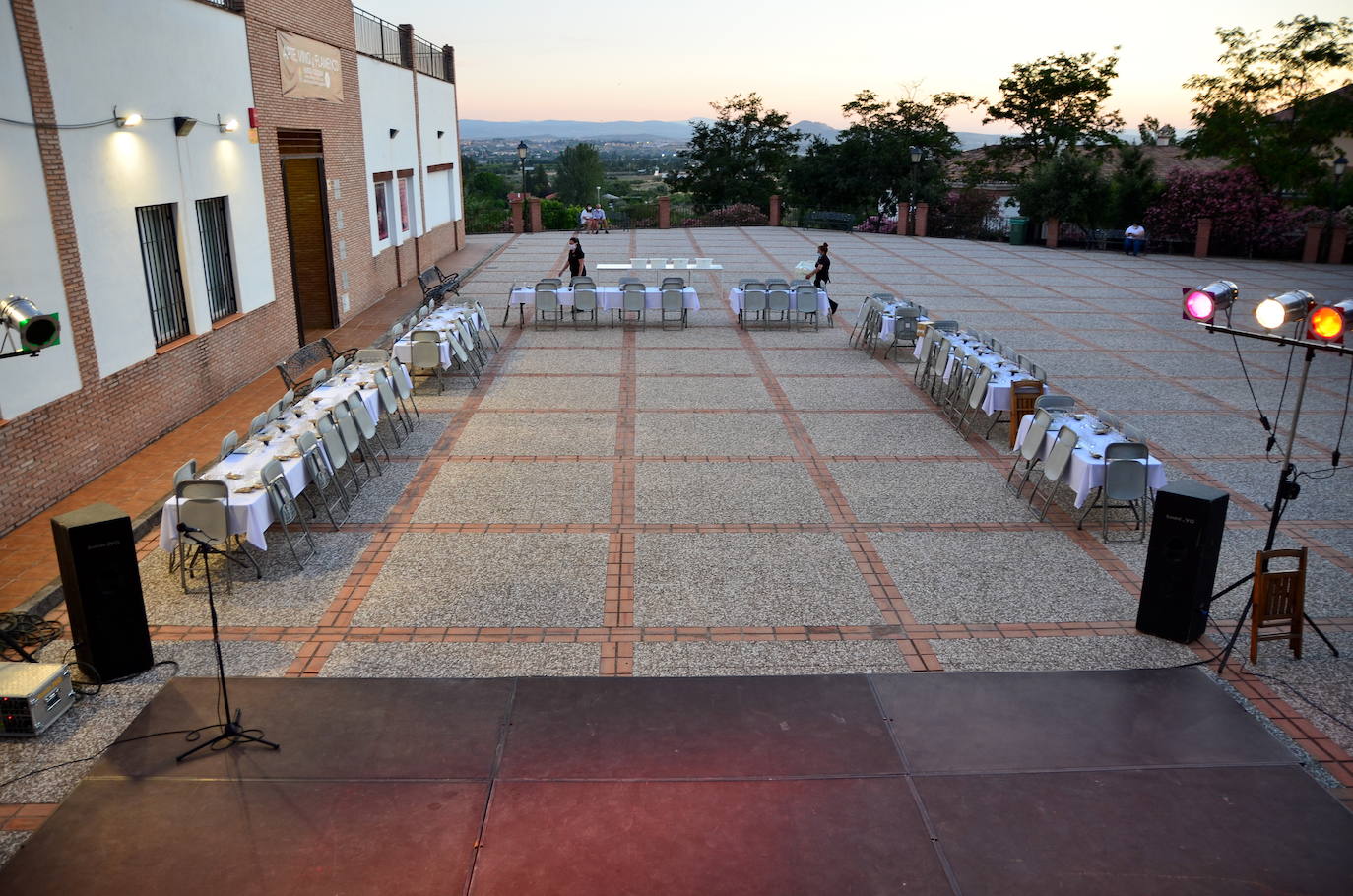 Fotos: Velada de blanco en Huétor