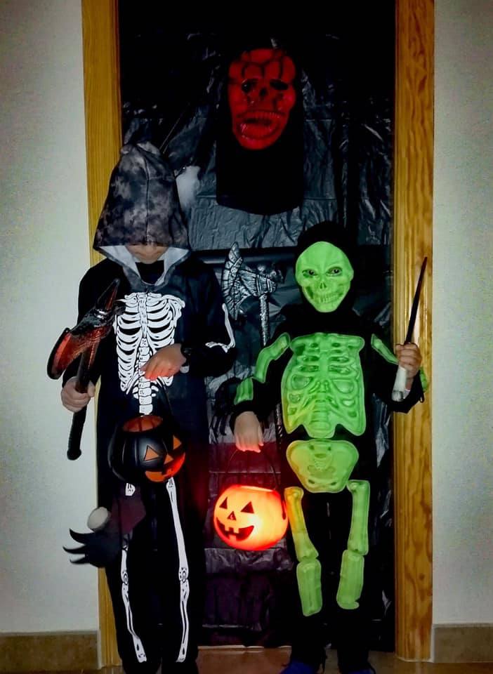 Fotos: Halloween desde casa en Huétor Vega