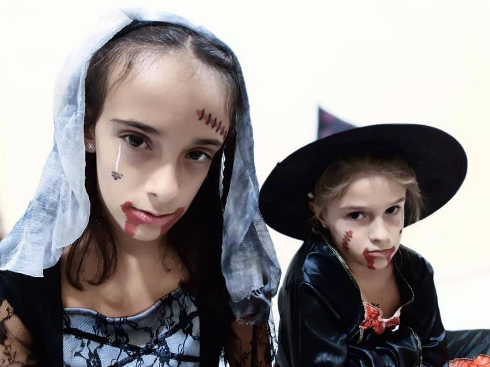 Fotos: Halloween desde casa en Huétor Vega