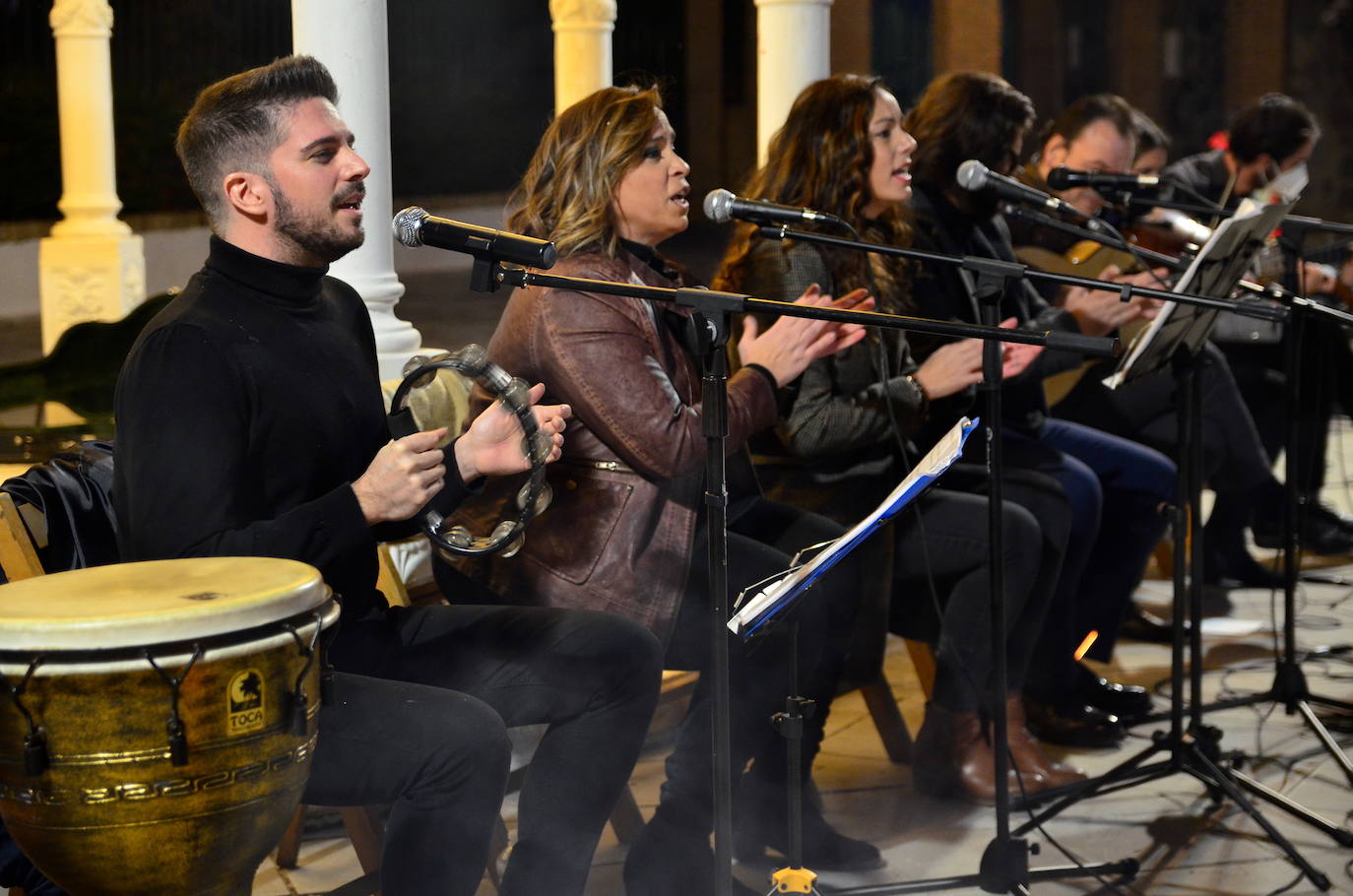 Fotos: Zambomba flamenca en Huétor Vega