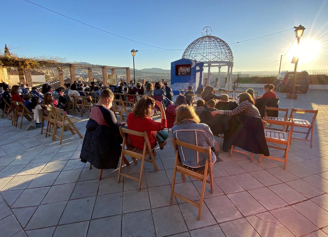 Fotos: 'Cuento de Navidad', por títeres en Huétor Vega