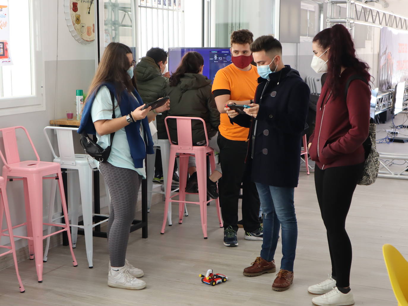 Fotos: Navidad 2020 en el Espacio Joven de Huétor Vega