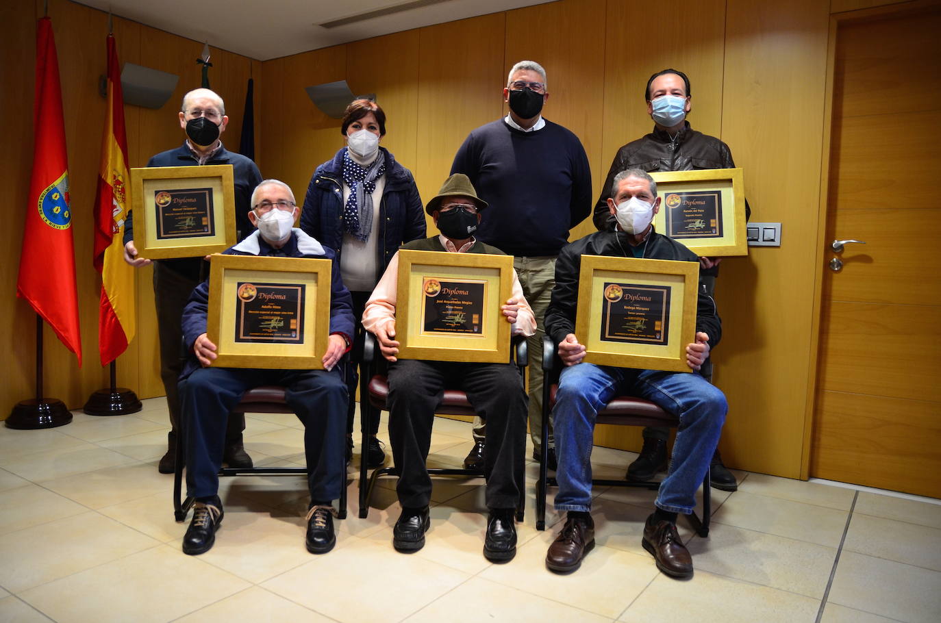 Los premiados, en el Ayuntamiento de Huétor Vega.