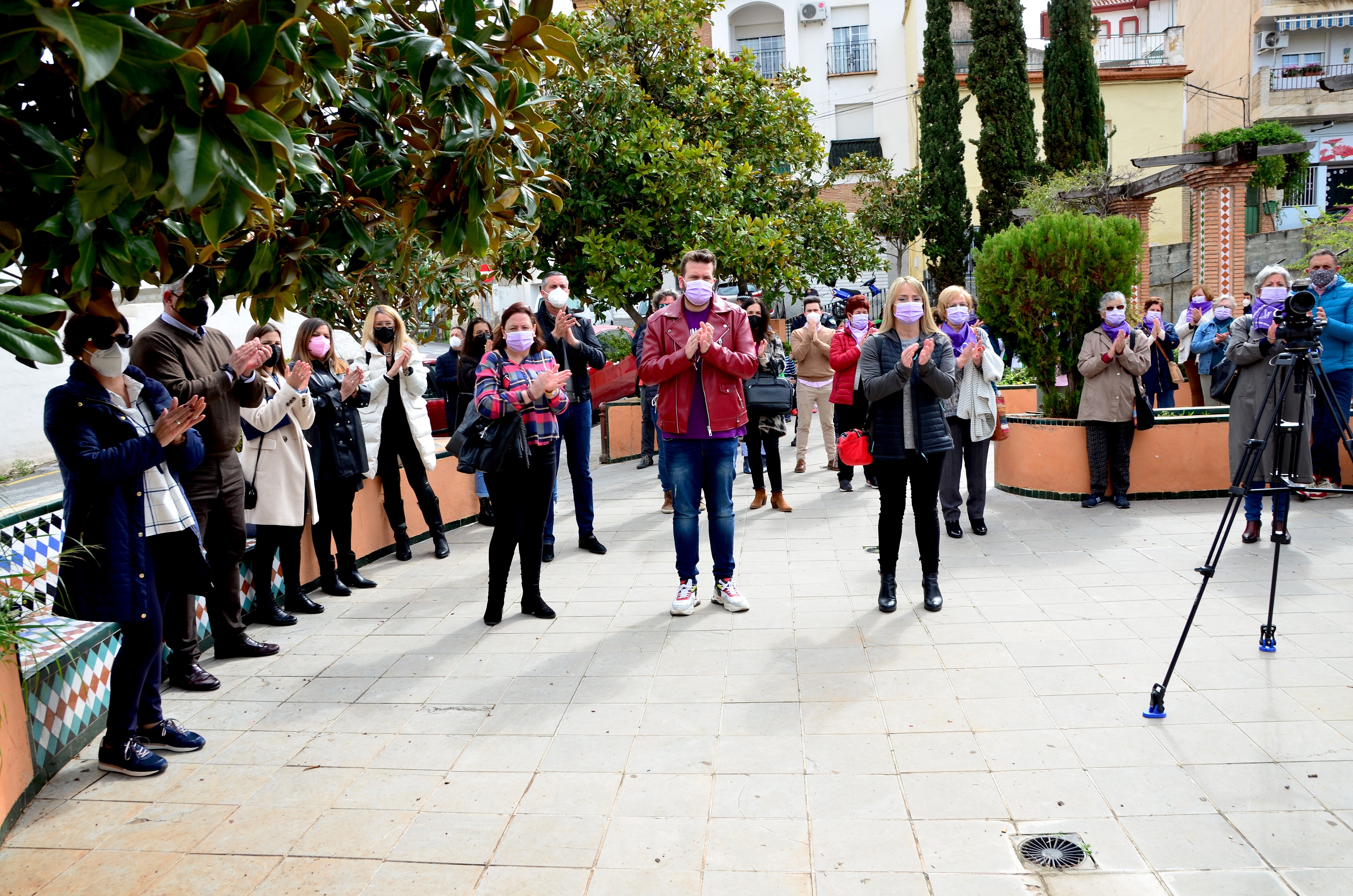Fotos: 8-M: Lectura del manifiesto en Huétor Vega