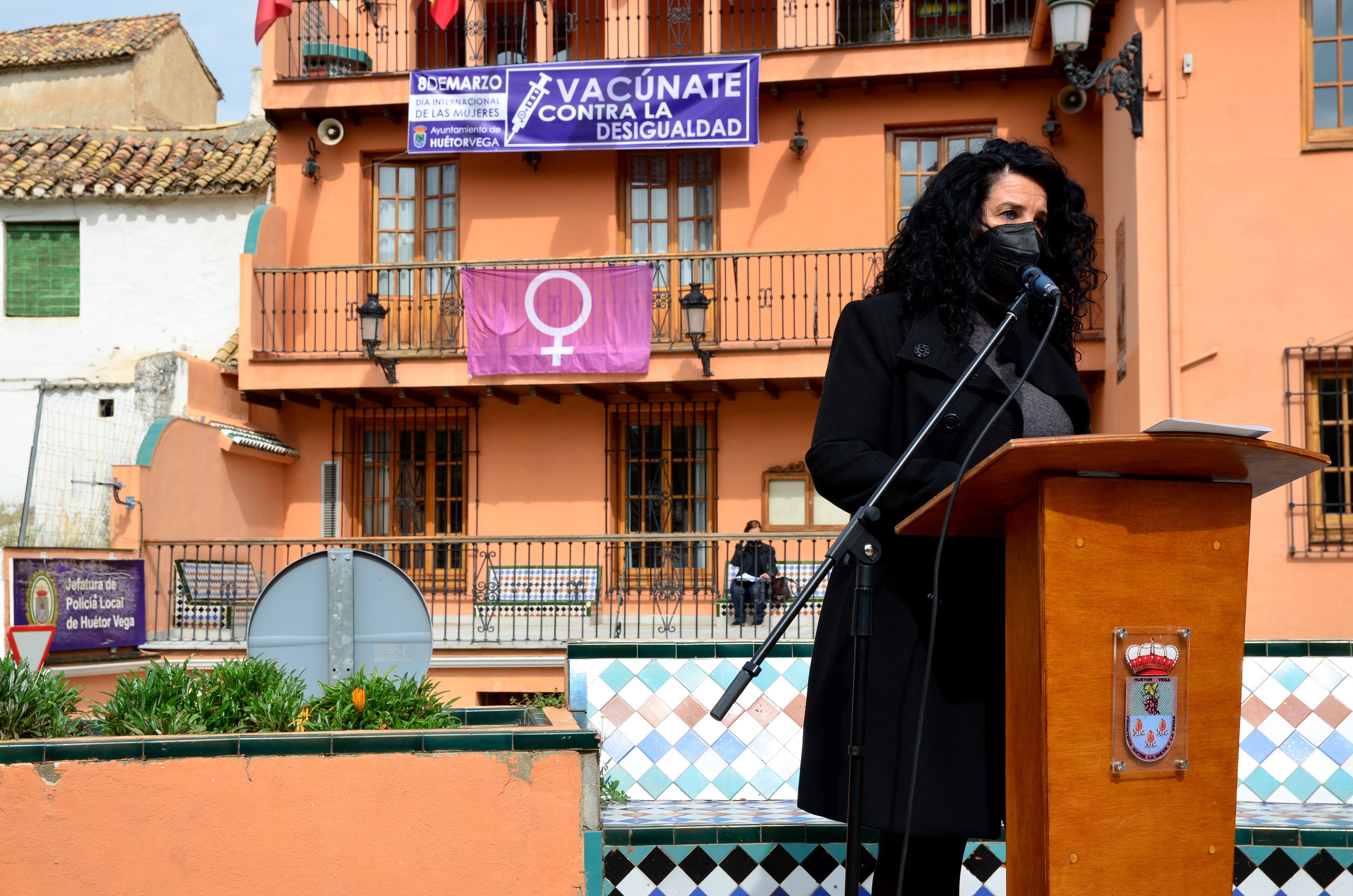 Fotos: 8-M: Lectura del manifiesto en Huétor Vega