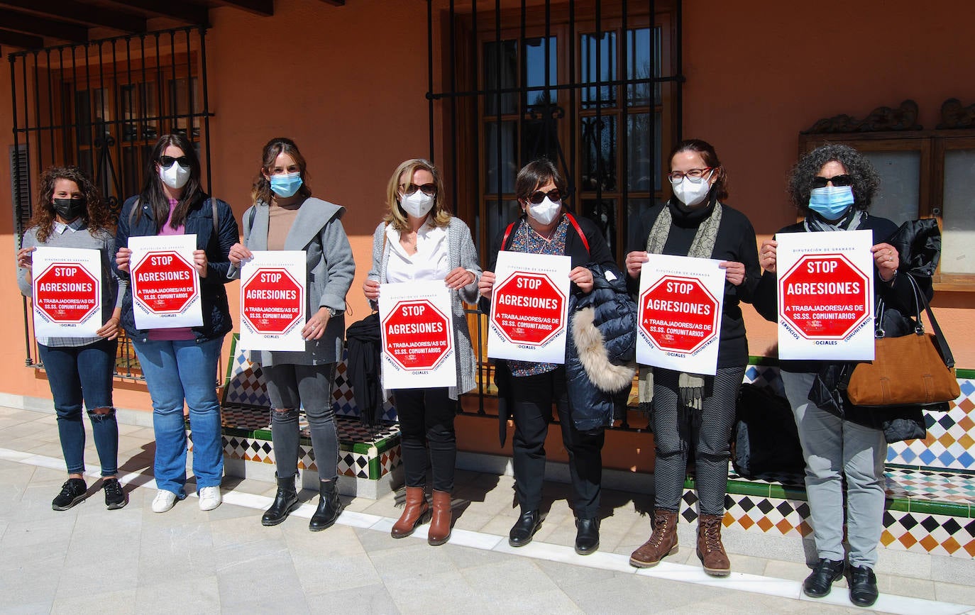 Trabajadoras de los Servicios Sociales Comunitarios de Huétor Vega, Cenes de la Vega y Pinos Genil.