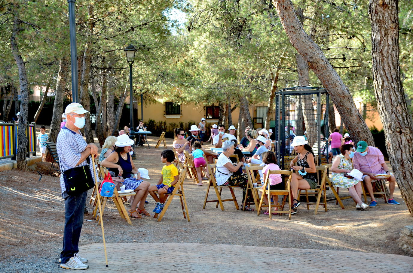 Fotos: Churros, chocolate y charanga en Huétor Vega