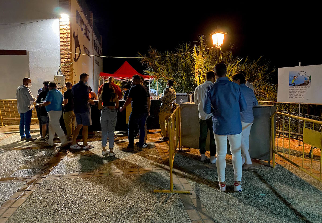Fotos: Zoniché debutan a lo grande en Huétor Vega