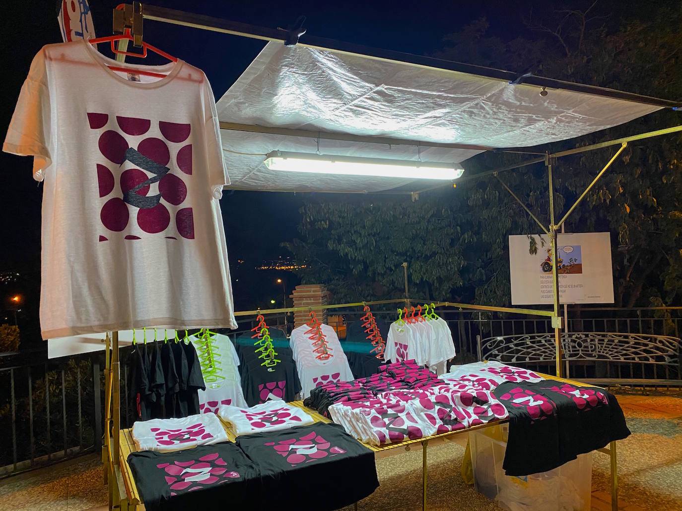 Fotos: Zoniché debutan a lo grande en Huétor Vega