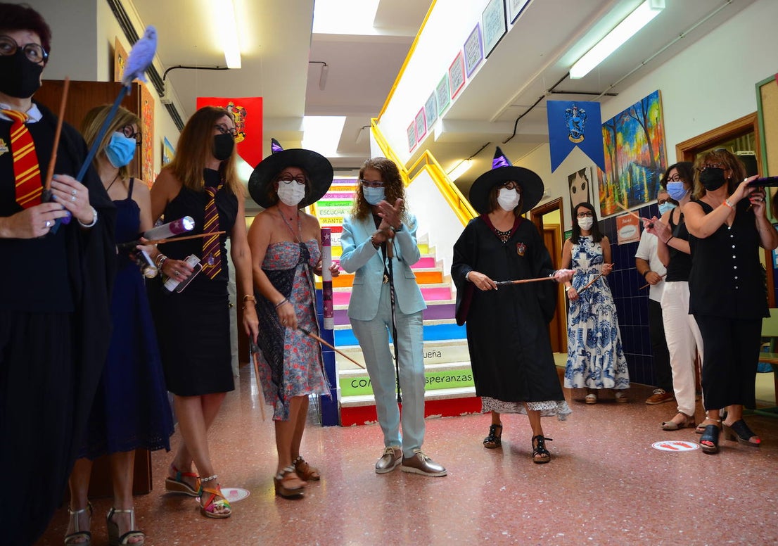 Fotos: La delegada de Educación asiste a la vuelta al 'cole' en Huétor Vega