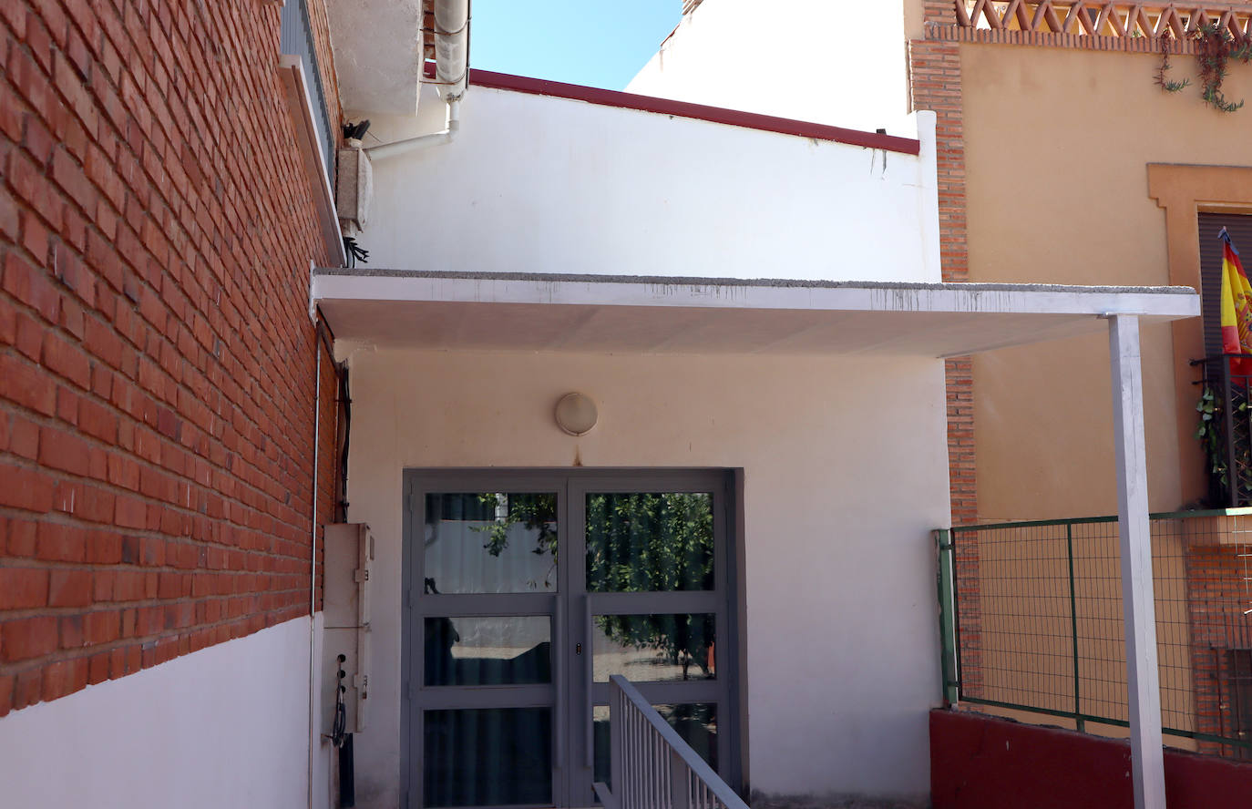 Fotos: Puesta a punto de los colegios de Huétor Vega