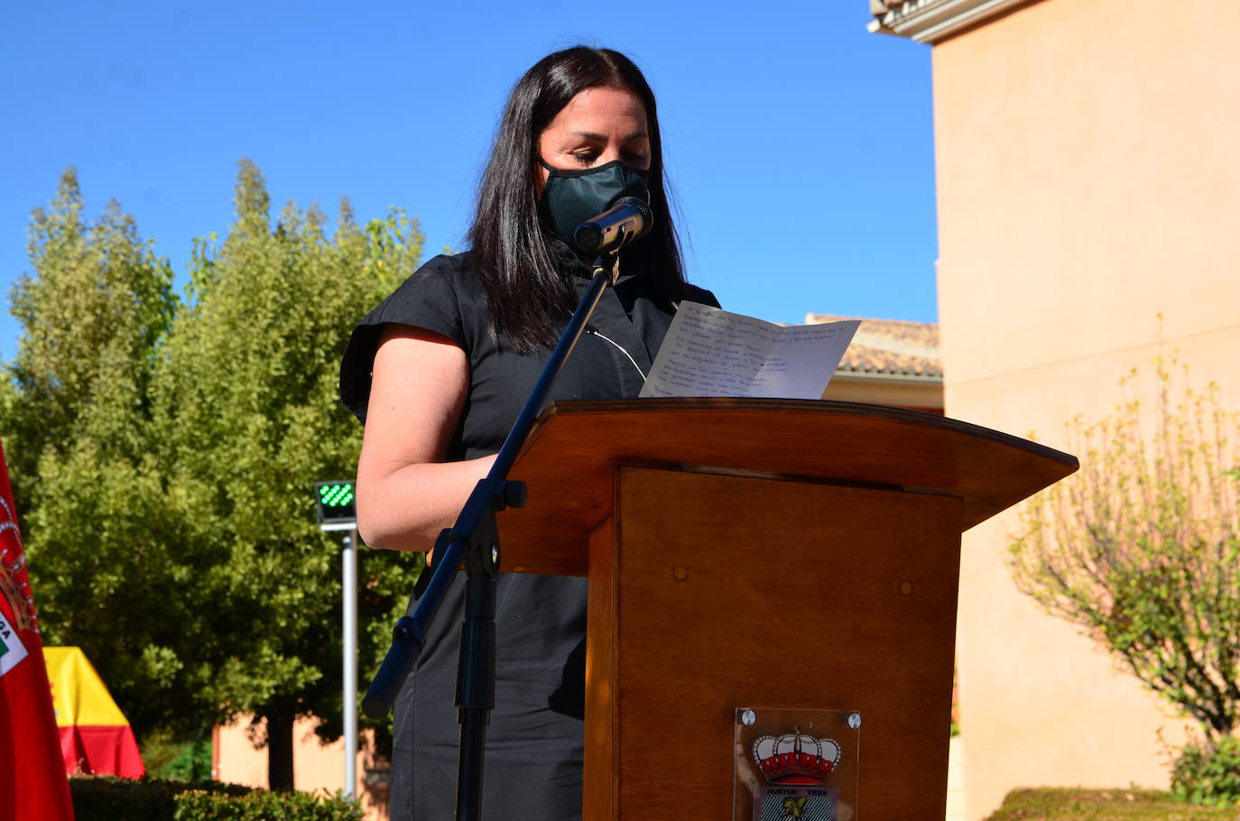 Fotos: Inauguración del monolito y la plaza en memoria del agente Arcos en Huétor Vega