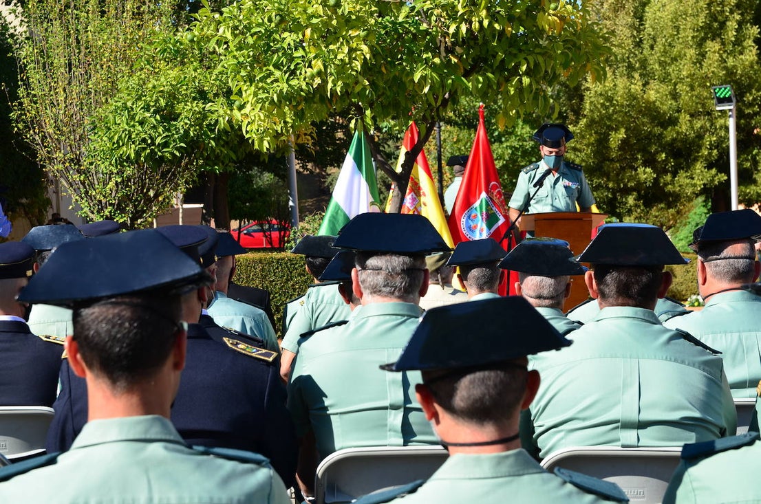 Fotos: Inauguración del monolito y la plaza en memoria del agente Arcos en Huétor Vega