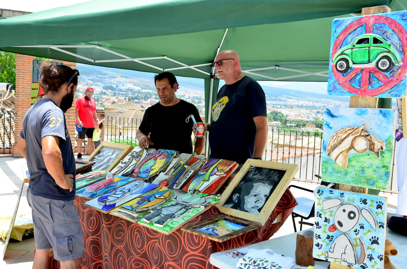 Feria de Artesanos de Huétor Vega, el día de su estreno el pasado mes de junio.