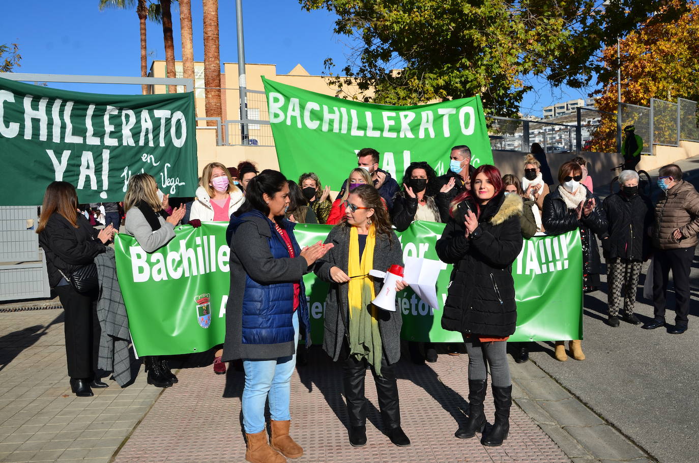Fotos: Concentración para pedir Bachillerato en Huétor Vega