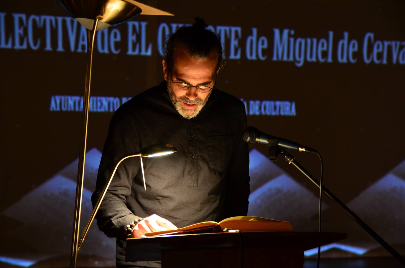 Fotos: Lectura colectiva de ‘El Quijote’ en Huétor Vega