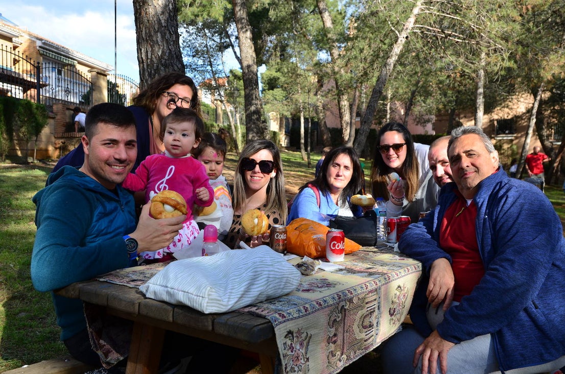 Fotos: 'Roar el güevo': la merienda más divertida de Huétor Vega