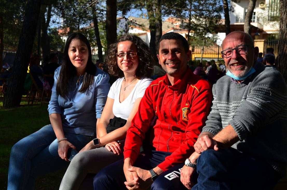 Fotos: 'Roar el güevo': la merienda más divertida de Huétor Vega
