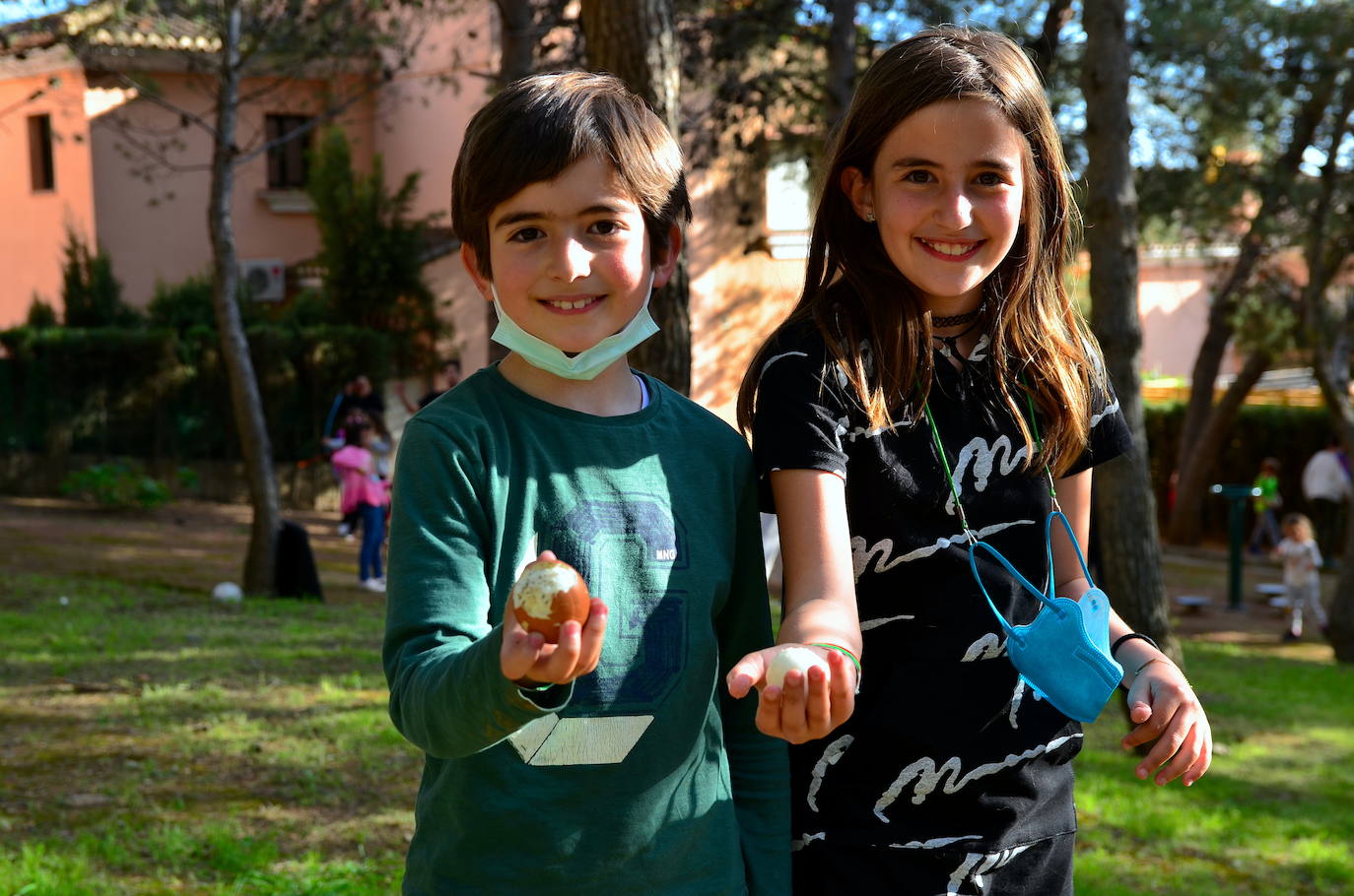 Fotos: 'Roar el güevo': la merienda más divertida de Huétor Vega