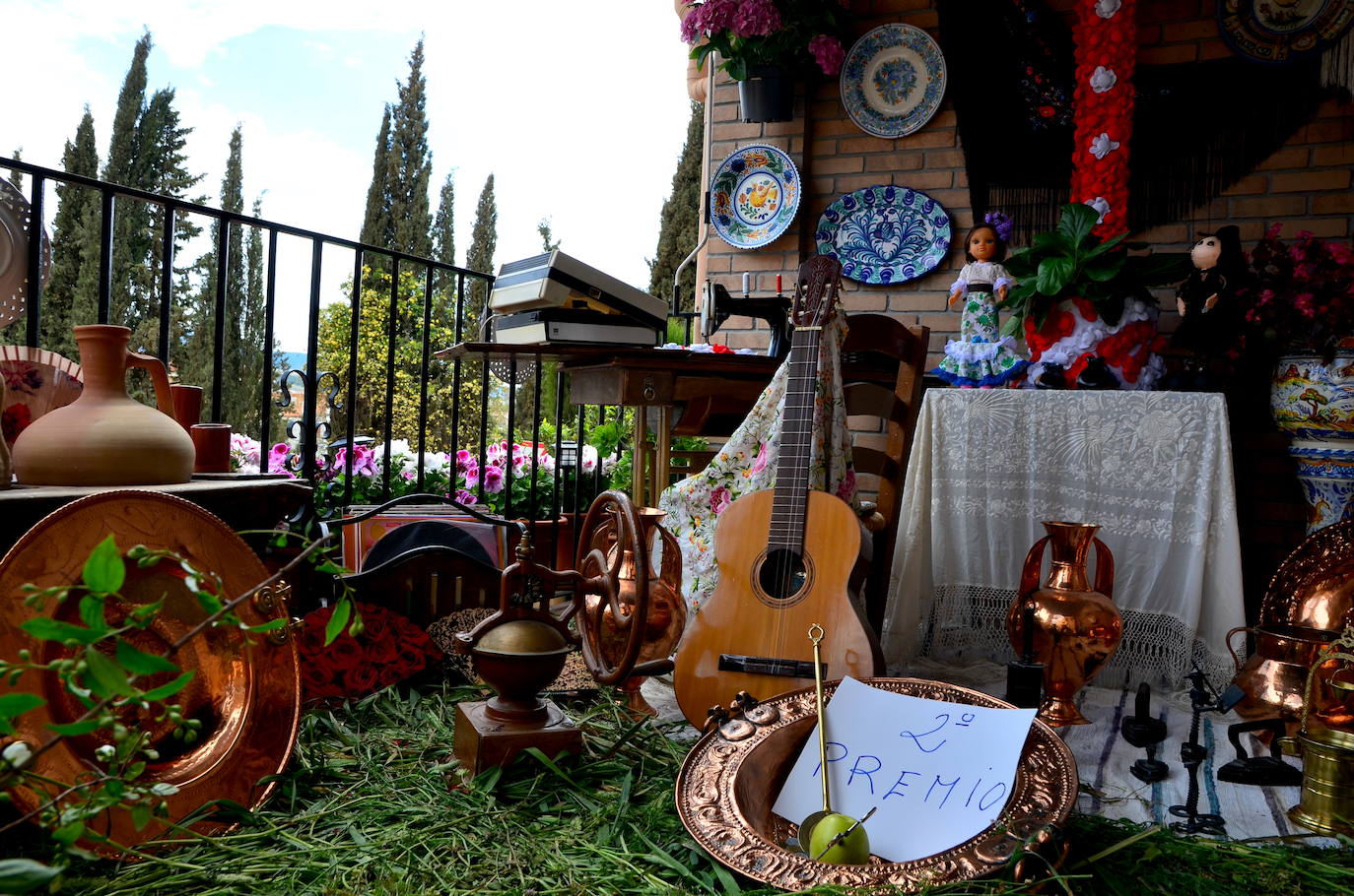 Cruz del Coro Rociero Virgen del Rosario, segundo premio.