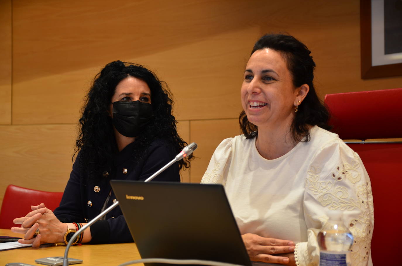 Intervención de la psicóloga María del Mar García Palomares.