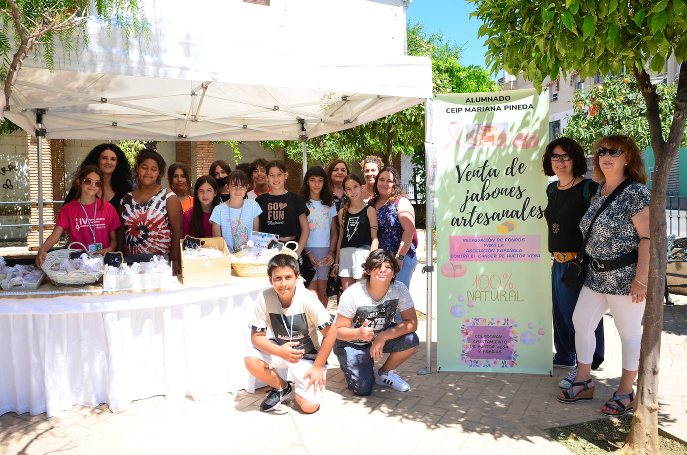 Venta de jabones artesanales del CEIP Mariana Pineda de Huétor Vega.