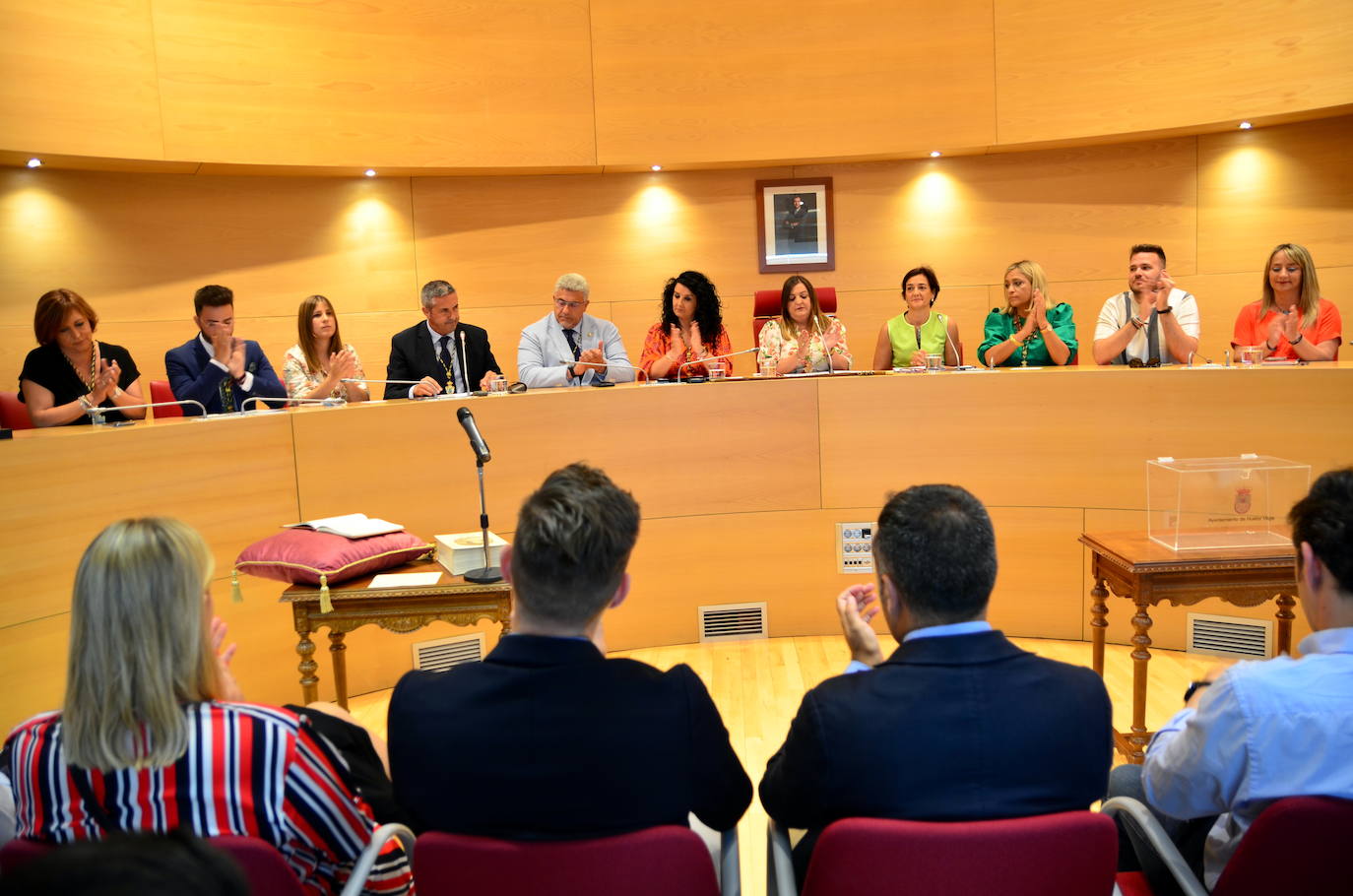 Elección y toma de posesión de Elena Duque como alcaldesa de Huétor Vega.