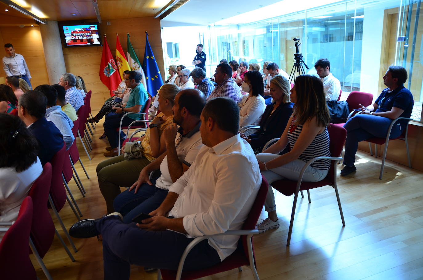 Elección y toma de posesión de Elena Duque como alcaldesa de Huétor Vega.