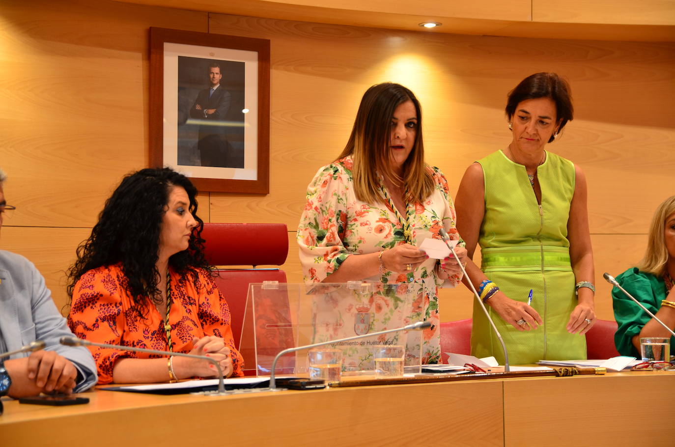 Elección y toma de posesión de Elena Duque como alcaldesa de Huétor Vega.