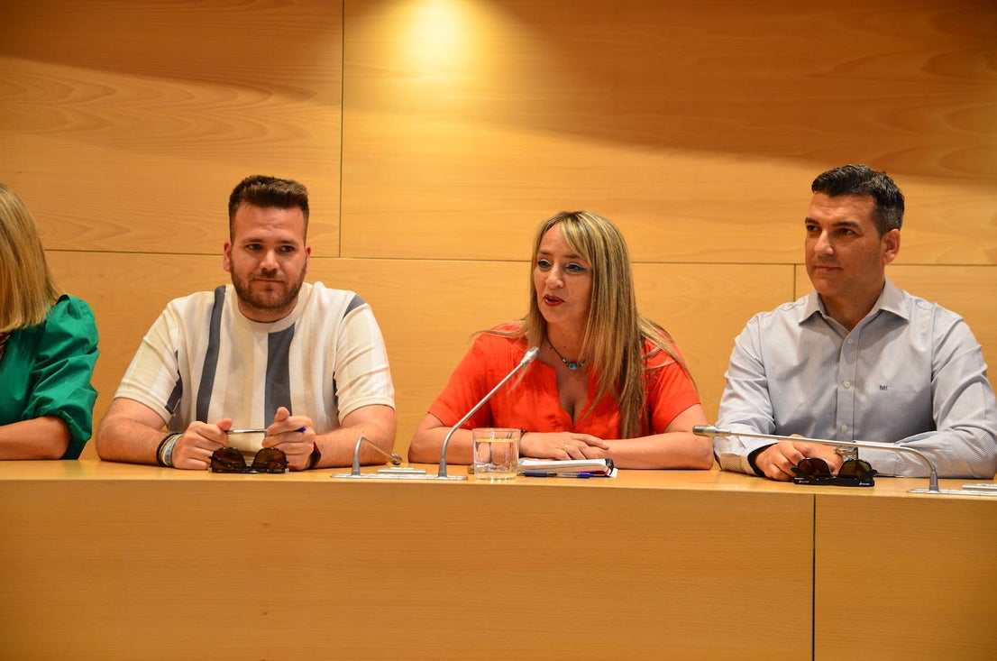 Elección y toma de posesión de Elena Duque como alcaldesa de Huétor Vega.