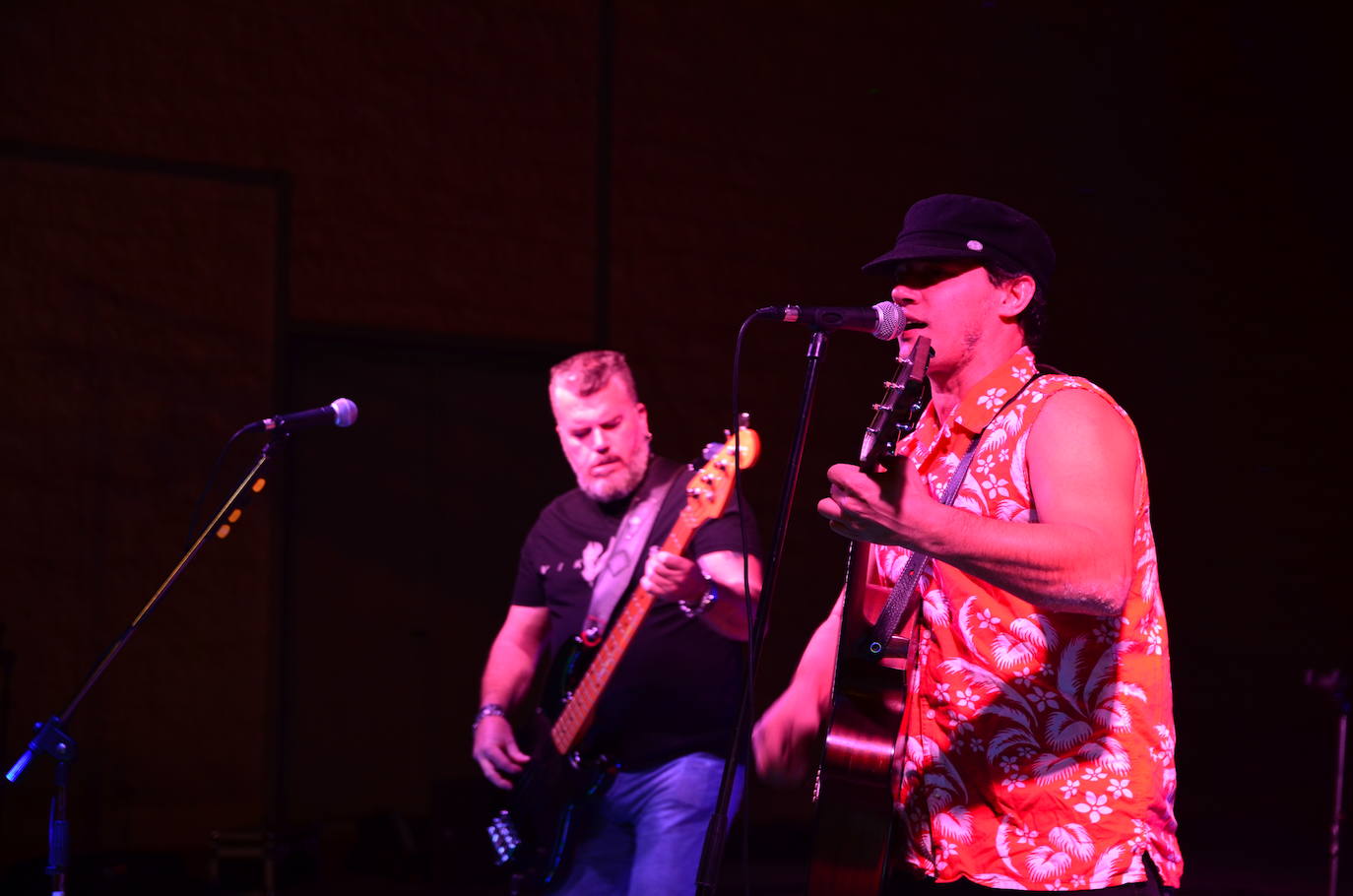 Huétor Vega programó una noche de San Juan con pop rock en directo.