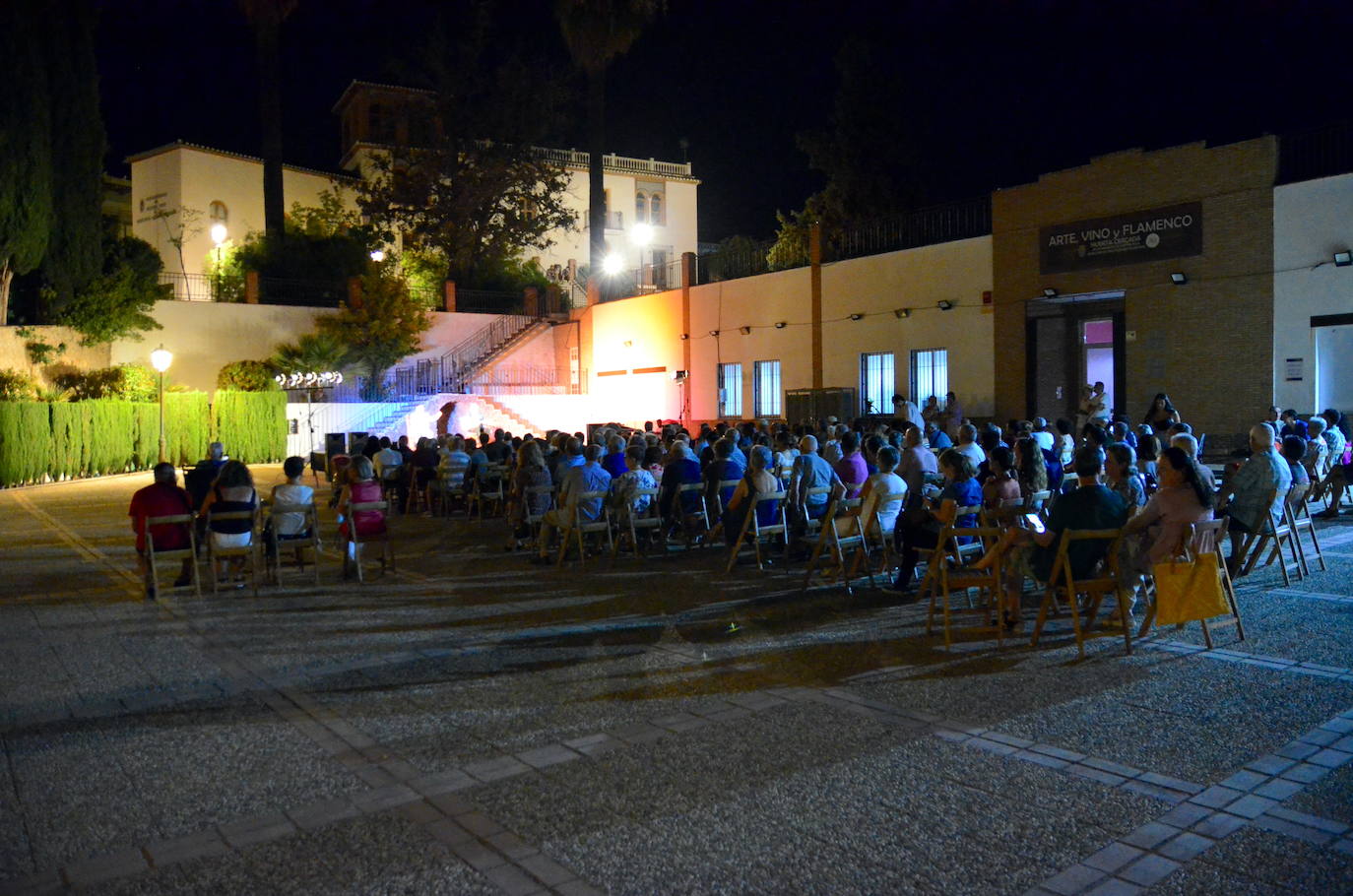 Butacas llenas, anoche en Huerta Cercada.