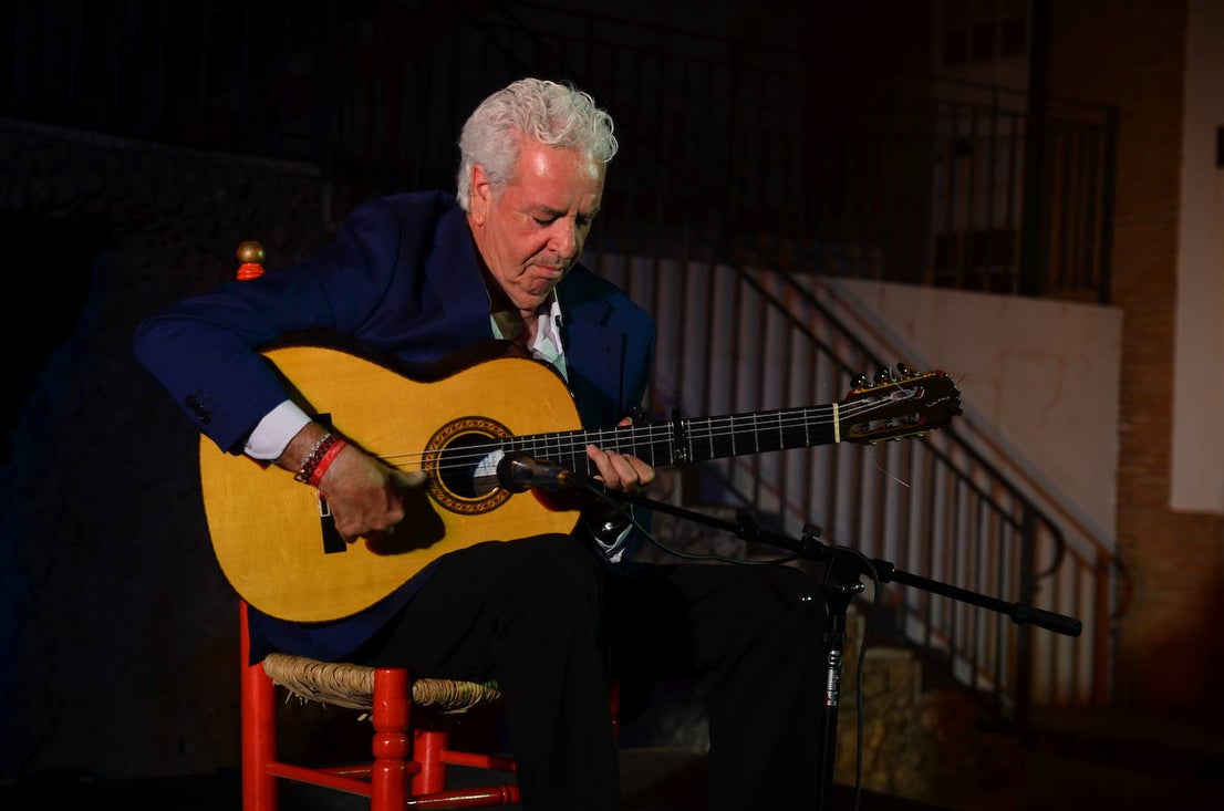 Paco Cortés, toda una leyenda de la guitarra granadina.