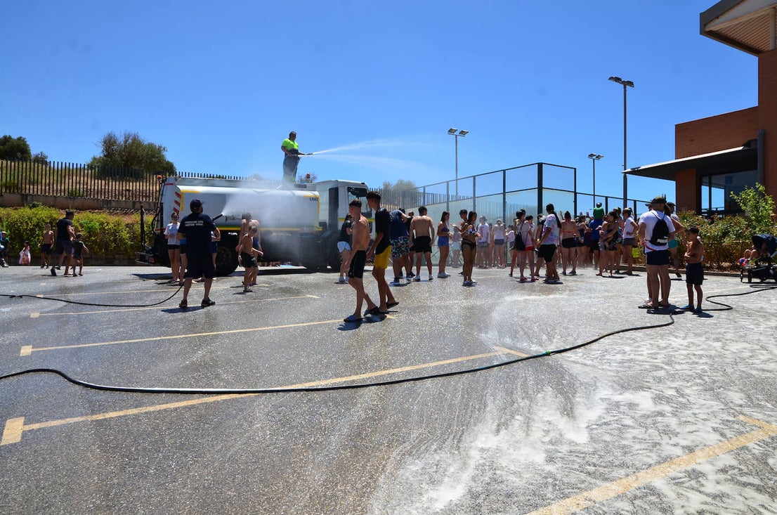 Fiesta del Agua, hoy junto al pabellón deportivo La Libertad de Huétor Vega.