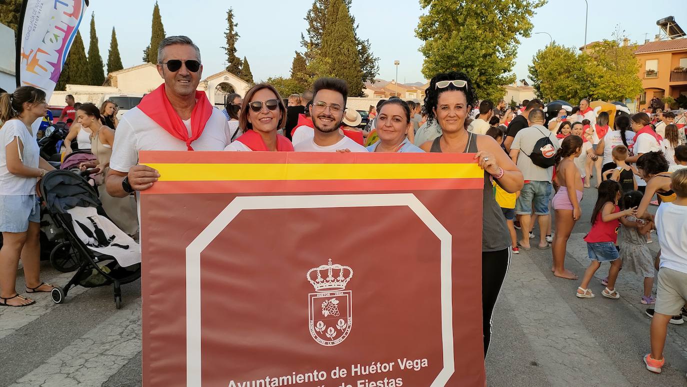 Encierro de toros hinchables en las fiestas de Huétor Vega.