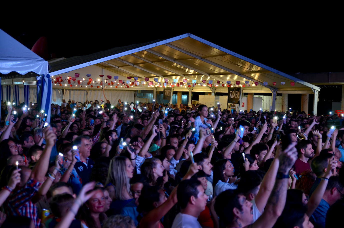 Impresionante ambiente en la feria de Huétor Vega.