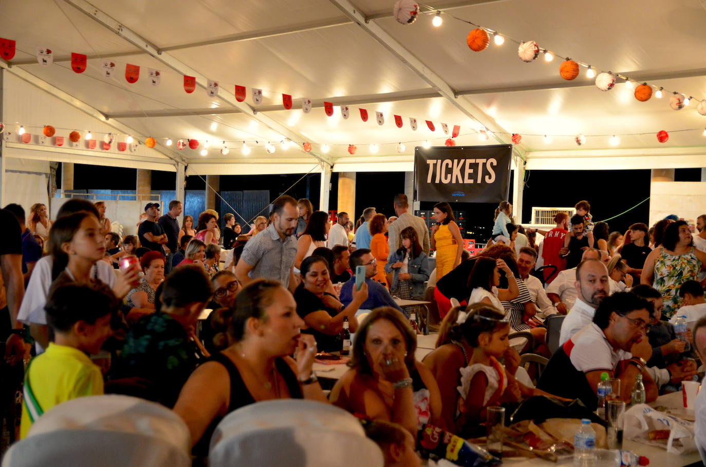 Impresionante ambiente en la feria de Huétor Vega.