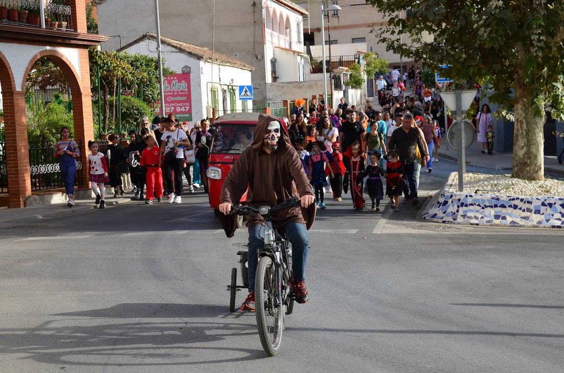 Tarde de Halloween, el terror divertido que ha campado por Huétor Vega.