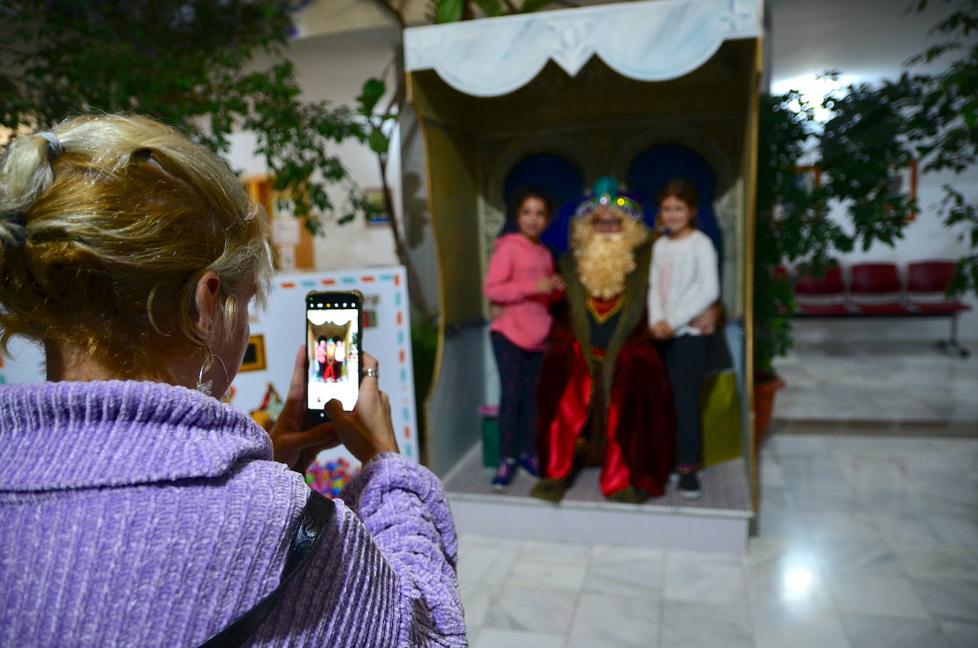 Visita del cartero real, toda la tarde en el Centro Social La Nava.