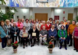 La asociación de mujeres Vesci de Huétor Vega, en el Centro Social La Nava.