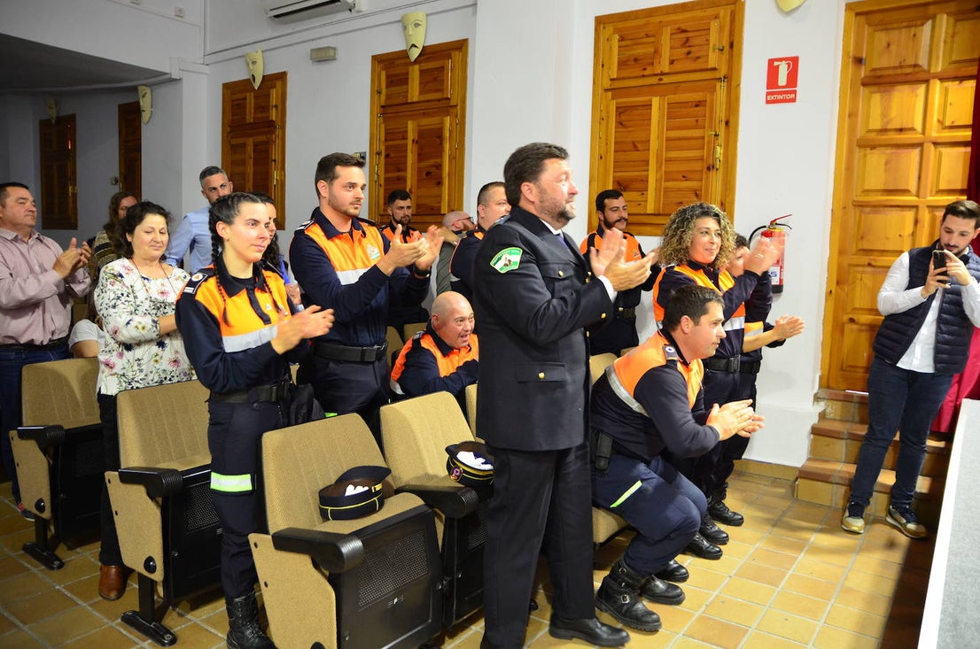 Protección Civil recibe la Medalla de Oro de Huétor Vega