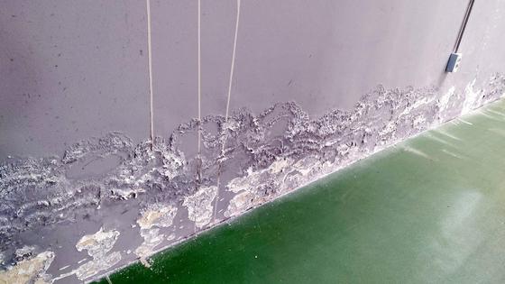 Huétor Vega adjudica las obras para eliminar las humedades del gimnasio municipal
