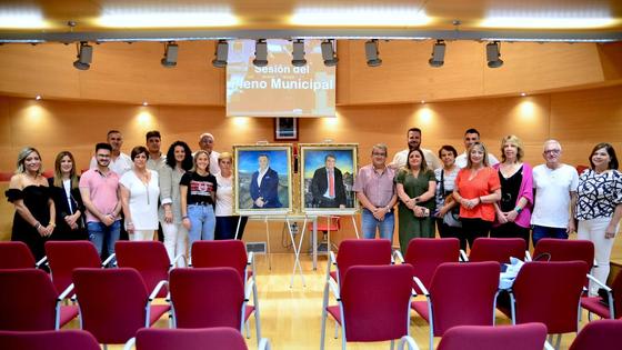 Los retratos de Mariano Molina y Plácido Hurtado se unen a la galería de alcaldes de Huétor Vega