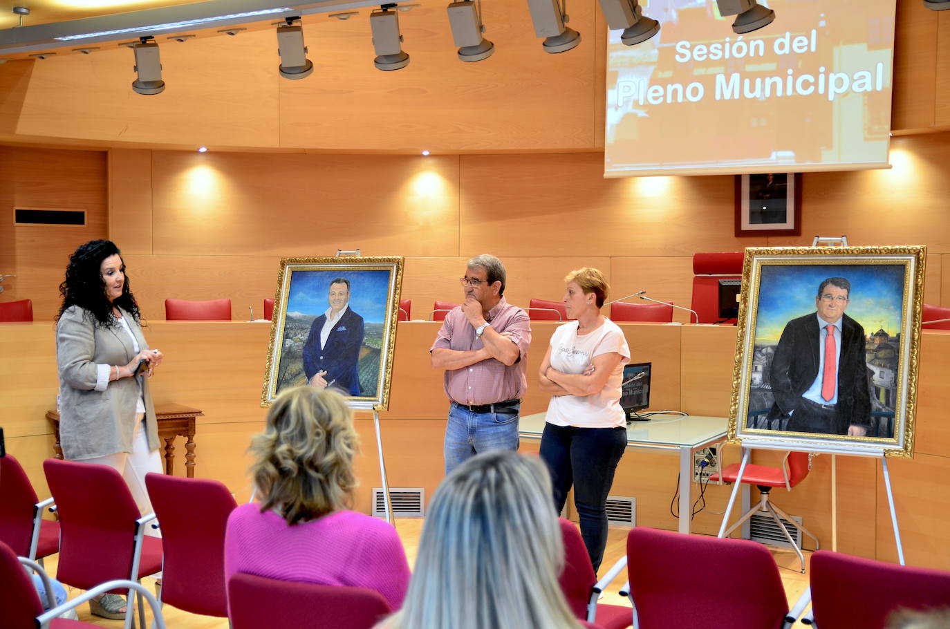 Los retratos de Mariano Molina y Plácido Hurtado se unen a la galería de alcaldes de Huétor Vega