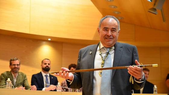 El socialista Mario del Paso, investido alcalde de Huétor Vega