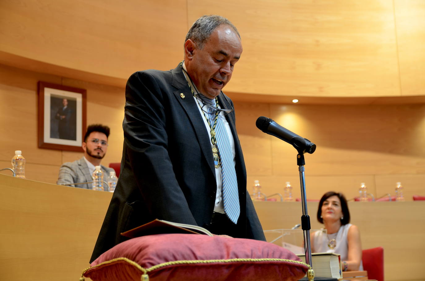 El pleno de investidura de Huétor Vega, desde dentro