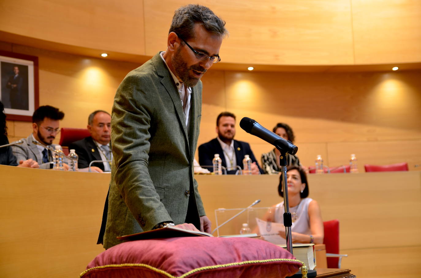 El pleno de investidura de Huétor Vega, desde dentro